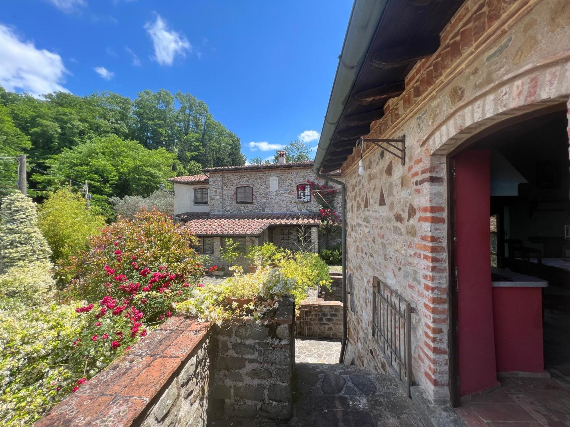Podere Beatrice 20 Pax By Villasretreats Bardine di San Terenzo Exterior foto